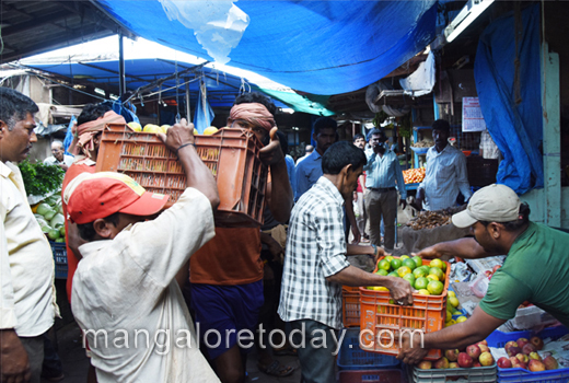 Street vendors 1